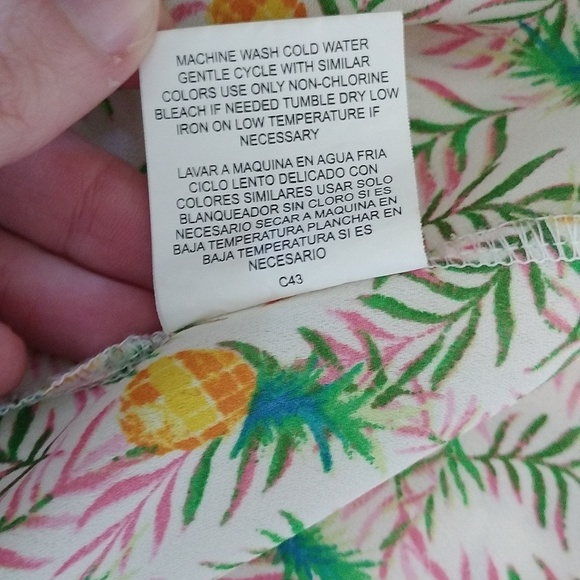 Tropical Pineapple blouse - Picture 7 of 7